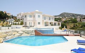 Tala Luxury Apartments With Pool By Raise